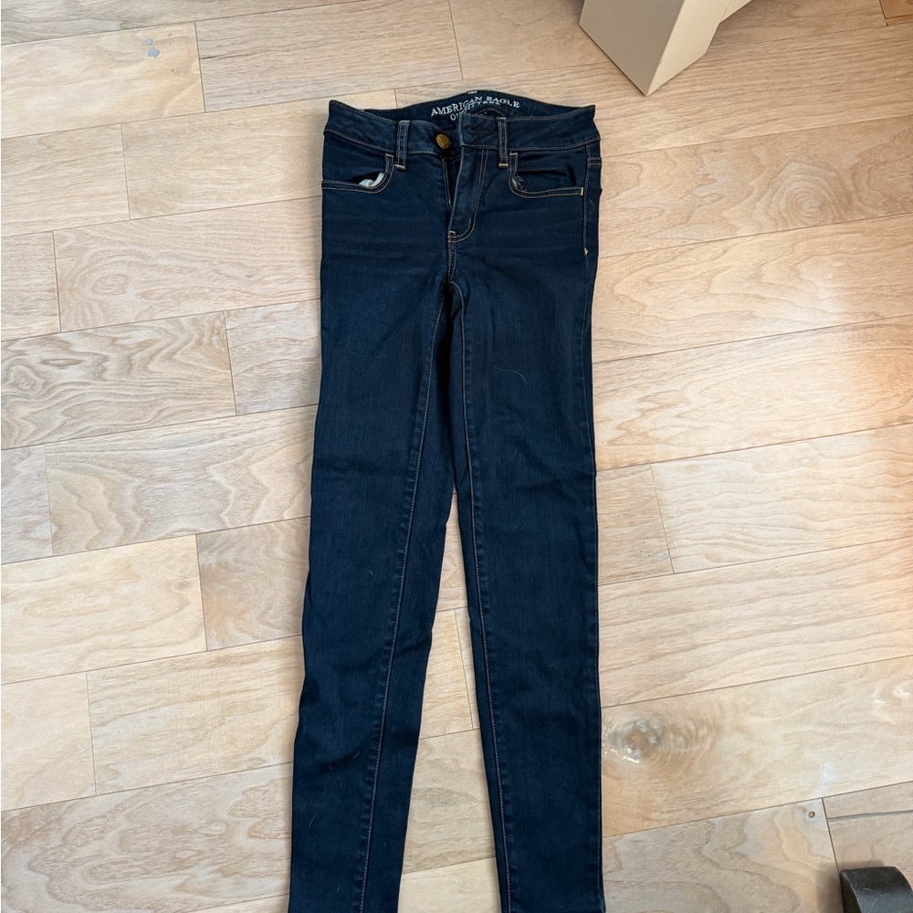 American Eagle Outfitters Women's Dark Blue Skinny Jeans. Size 0